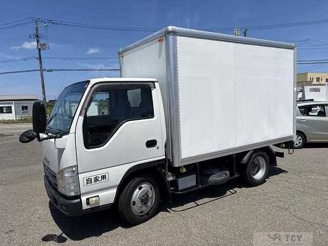 2014 Isuzu Elf Truck