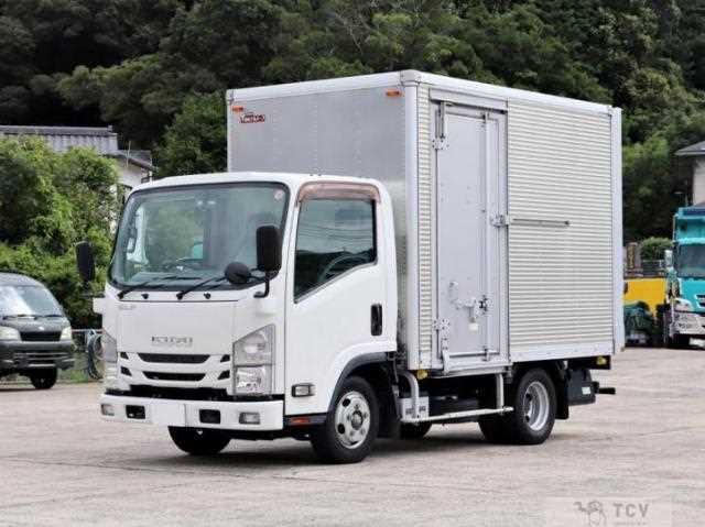 2017 Isuzu Elf Truck