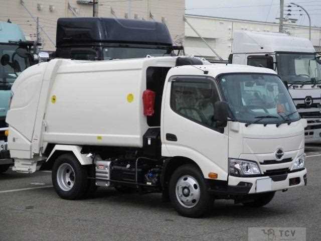 2026 Hino Dutro