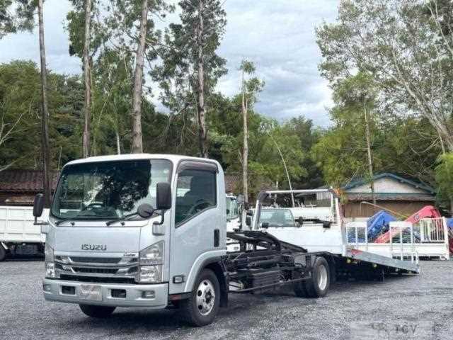 2021 Isuzu Elf Truck