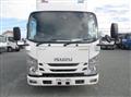 2016 Isuzu Elf Truck