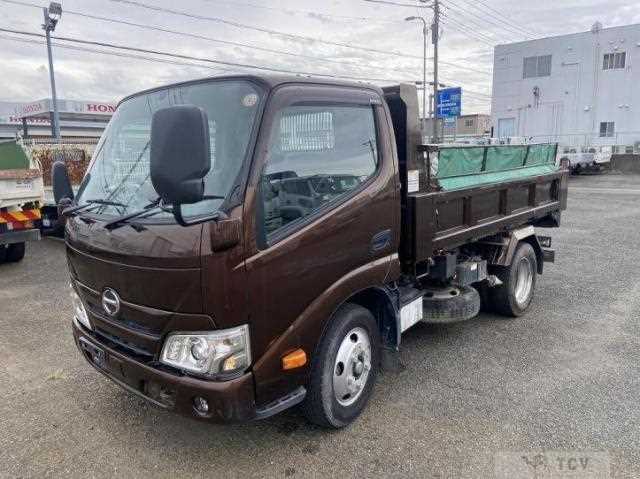 2021 Hino Dutro