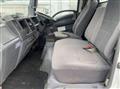 2020 Isuzu Elf Truck