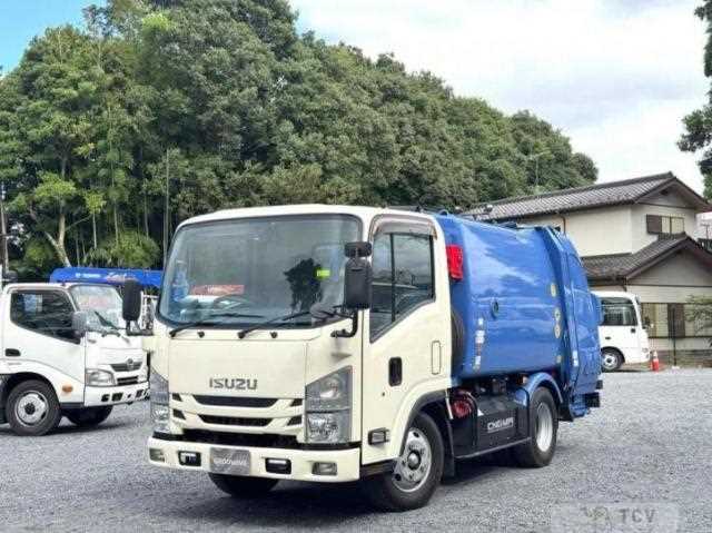 2018 Isuzu Elf Truck