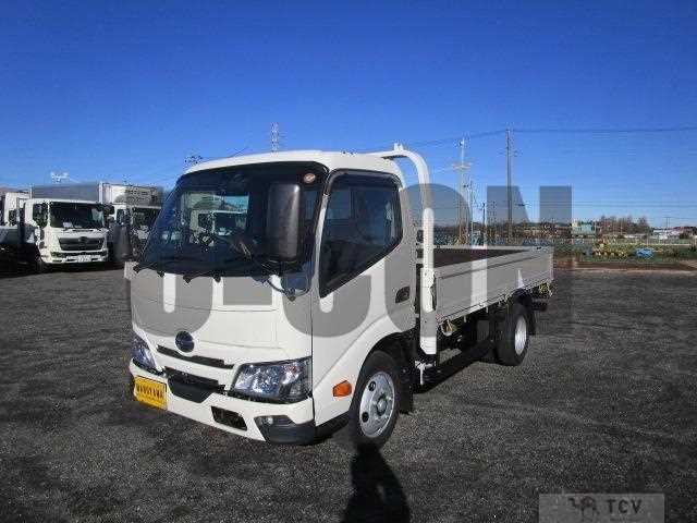 2025 Hino Dutro
