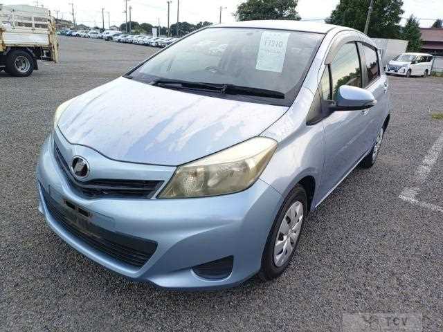 2013 Toyota Vitz