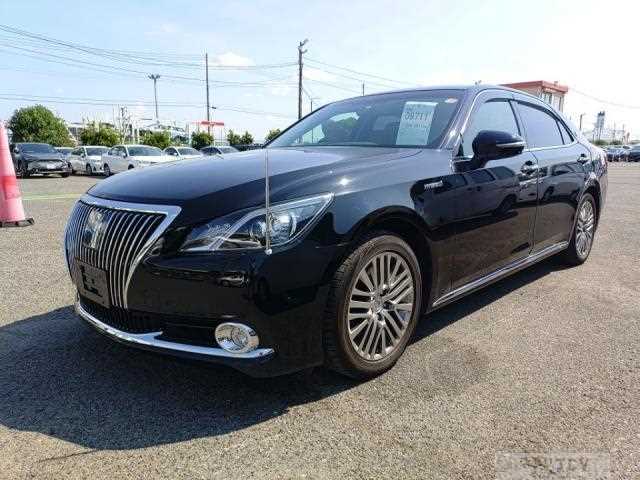 2016 Toyota Crown Majesta