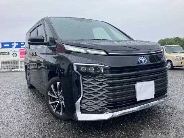 2022 Toyota Voxy