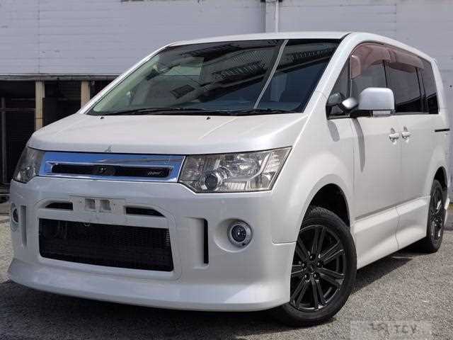 2007 Mitsubishi Delica D5