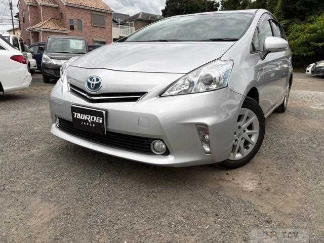 2012 Toyota PRIUS α