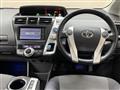 2012 Toyota PRIUS α