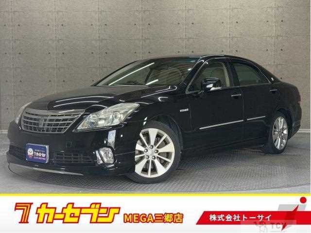 2011 Toyota Crown Hybrid