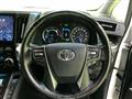 2022 Toyota Alphard Hybrid