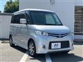 2010 Nissan ROOX