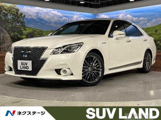 2014 Toyota Crown Hybrid