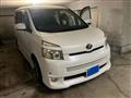 2007 Toyota Voxy