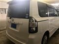 2007 Toyota Voxy
