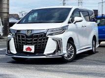 2022 Toyota Alphard Hybrid