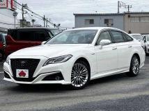 2020 Toyota Crown Hybrid