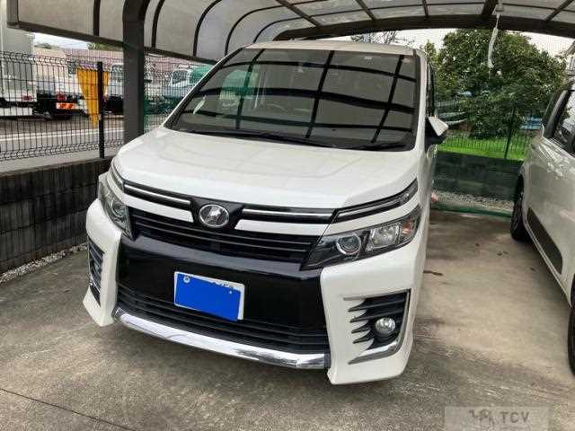 2016 Toyota Voxy
