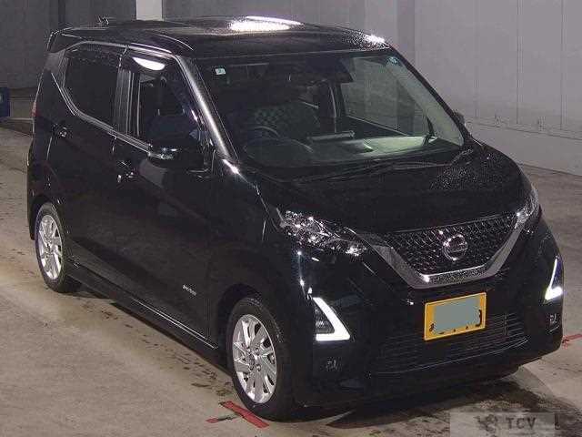 2022 Nissan Nissan Others