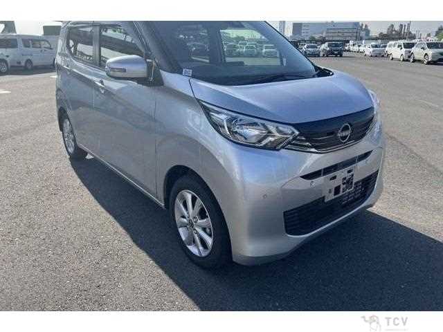 2025 Nissan Nissan Others