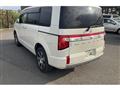 2021 Mitsubishi Delica D5