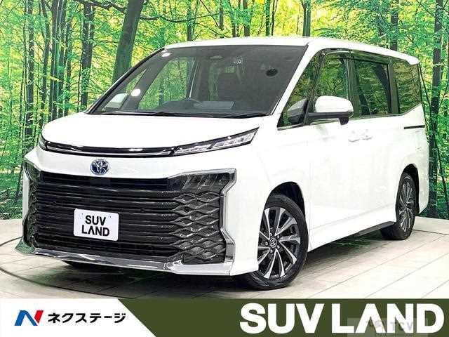 2023 Toyota Voxy