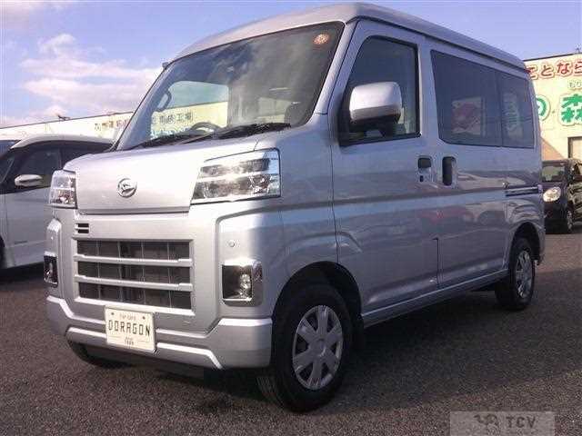 2025 Daihatsu Hijet Cargo
