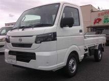 2026 Nissan Clipper Truck