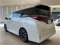 2025 Toyota Alphard Hybrid