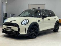 2021 BMW MINI