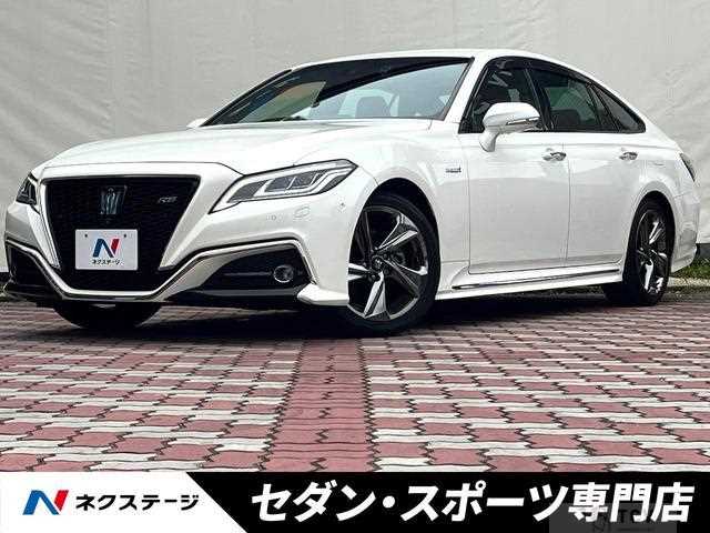 2018 Toyota Crown Hybrid