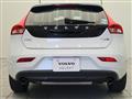 2020 Volvo V40