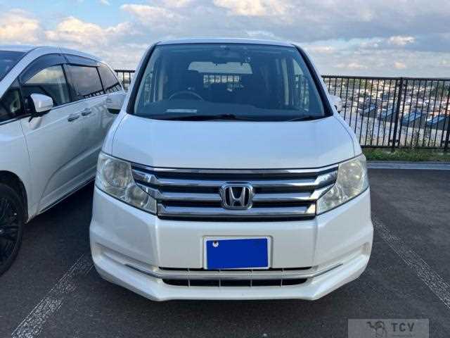 2013 Honda Step WGN