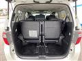 2013 Toyota Alphard Hybrid