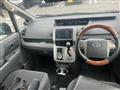 2009 Toyota Voxy