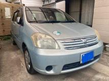2004 Toyota Raum