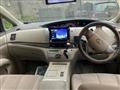 2006 Toyota Estima Hybrid