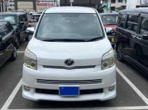 2010 Toyota Voxy