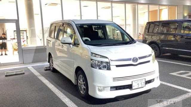 2007 Toyota Voxy
