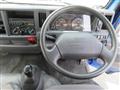 2013 Isuzu Elf Truck