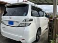 2010 Toyota Vellfire