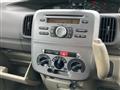 2011 Daihatsu Tanto