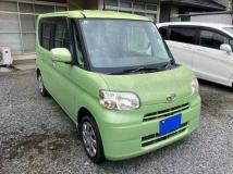 2011 Daihatsu Tanto