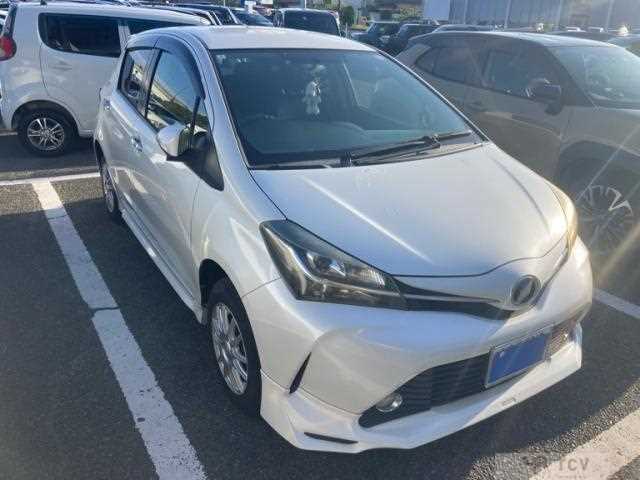 2016 Toyota Vitz