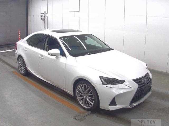 2017 Lexus IS