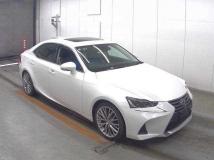 2017 Lexus IS