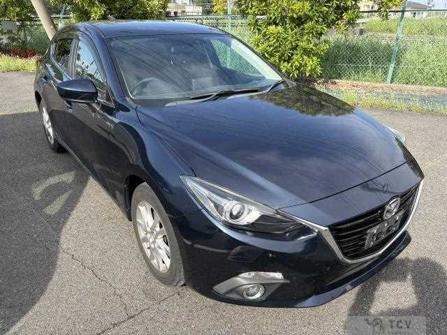 2014 Mazda Axela