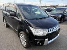 2018 Mitsubishi Delica D5